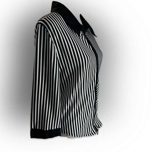 Donna Rae Top - Picture 3 of 4